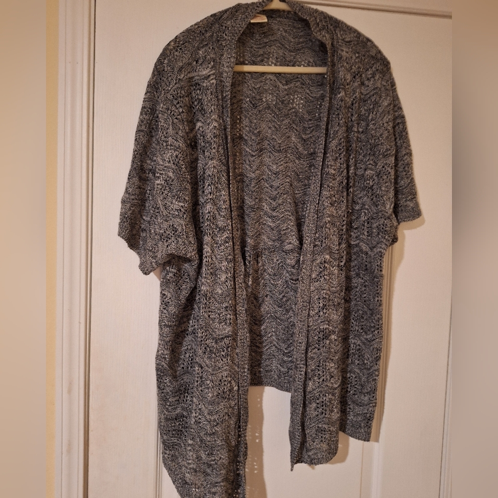 Gray Women's Sweater Cardigan 4X 26/28‎